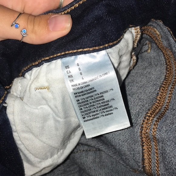 American Eagle distressed denim shorts! - Picture 3 of 3
